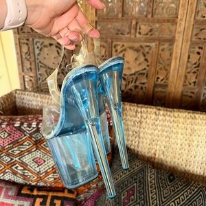 Pleaser Clear and Blue Platform Heels 8” size 8